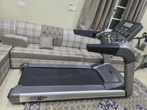 جهاز مشي تبع النادي الصحي