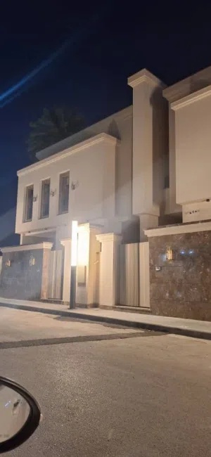 2 فيلات تشطيب خمسة نجوم للبيع في سوق الجمعة 11يونيو قرب حلويات الساحل ومدخل من الفرناج