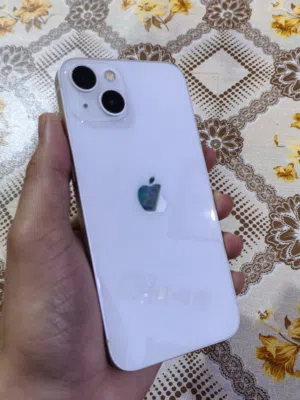 Apple iPhone 13 128 GB in Basra