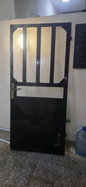 باب حديد ارتفاع 2 متر