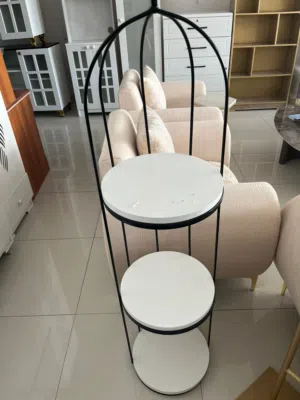 شيالة كبيرة 3 دور باللون الأسود بتصميم عملي وعصري