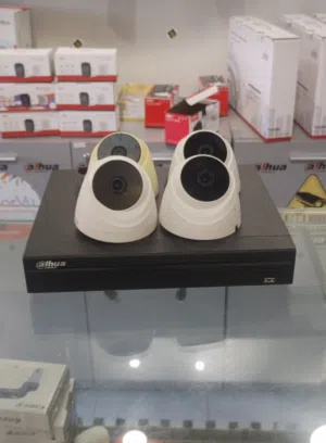 4 كاميرات 5 بكسل للبيع