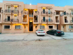 عرض خاص شقه تشطيب 2026الايجار في السراج طريق الثلاجات بالقرب من مسجد البر عايله صغيره فقط