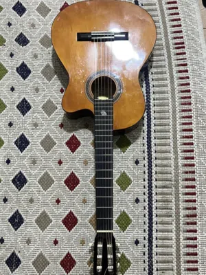 Valencia guitar