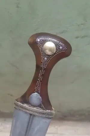 جنبية يمنيه قديمة