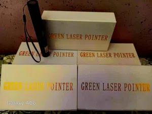 خمس اجهزه green lazer pointer بل كرتونه مع شاحن ومفتاحين وعدسه اشكال نادر الوجود او البيع المباشر