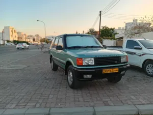 // للبيع رنج روفر 1998خليجي //