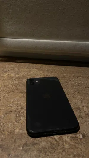 iPhone 11 (128 GB) excellent condition ايفون 11 حالة ممتازة