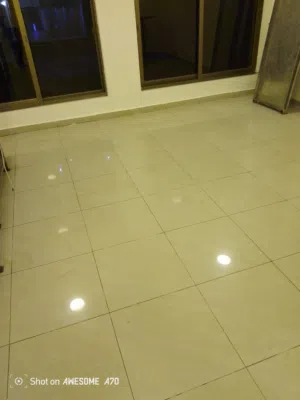 مطلوب شريك أو ممول