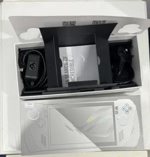 للبيع جهاز asus Rog ally