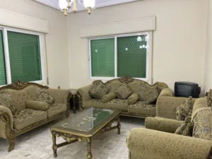 طقم كنب استعمال خفيف للبيع العاجل