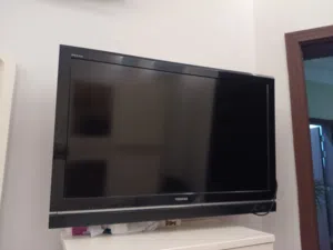شاشة 43 بوصه