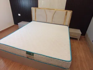 غرفة نوم شبه جديدة للبيع