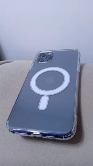 Apple iPhone 11 Pro Max 256 GB in Salt