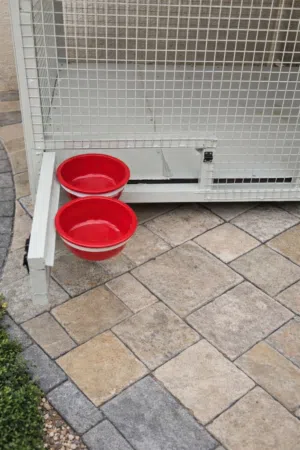 بيت جديد للكلاب للبيع