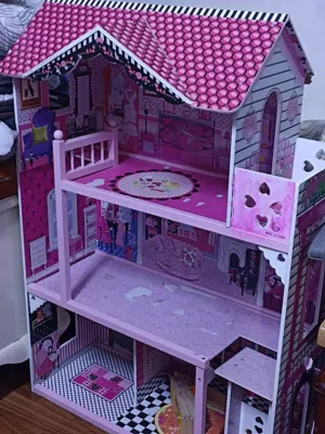 Doll house and drawers