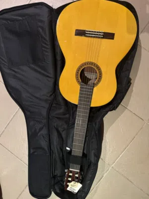 جيتار ياماها جديد