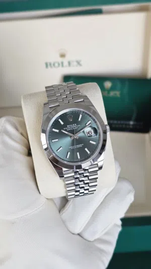 fresh Rolex Datejust 41 - Mint Green  - Full set
