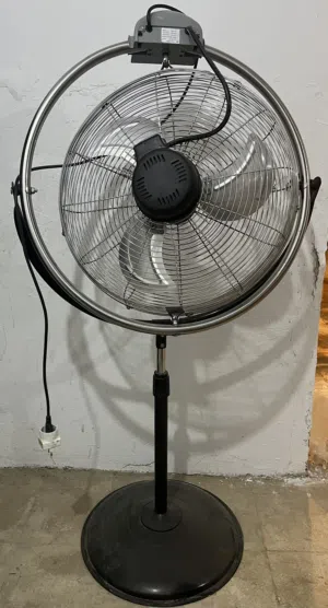 مروحه كهربائيه وعصاره فواكه يدويه للبيع