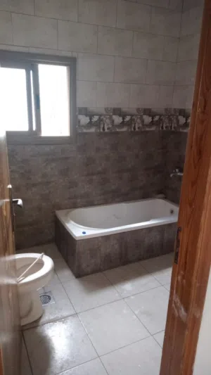 100 m2 2 Bedrooms Apartments for Rent in Ramallah and Al-Bireh Beitunia