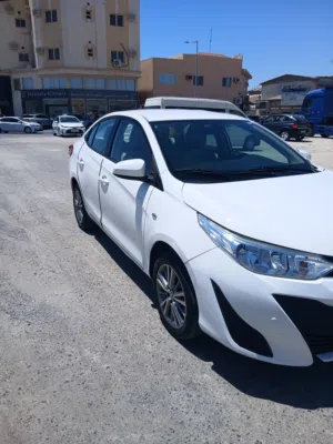 Urgent sale Yaris 2019 1.5 single owner
