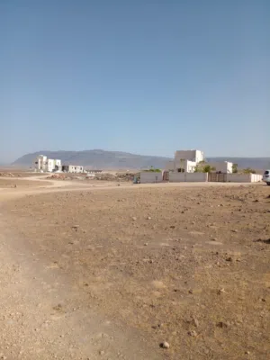 ارض طاقه موقع مستوي شبه ركنيه