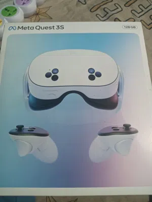 quest 3s almost brand new 5 day use  for sale or trade for playstation 5 or gaming pc