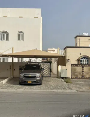 420 m2 5 Bedrooms Villa for Rent in Muscat Amerat