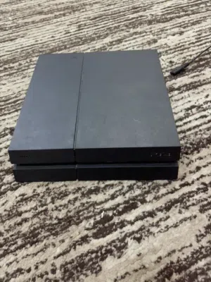 سوني 4للبيع