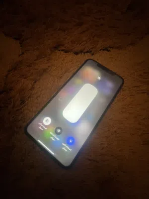 ايفون اكس إس ماكس كزيوني