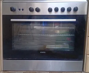 فرن سيمنز يعمل بي الكهرباء و الغاز