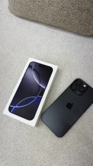 ايفون 16 برو ماكس 256GB بحالة ممتازة مع الضمان