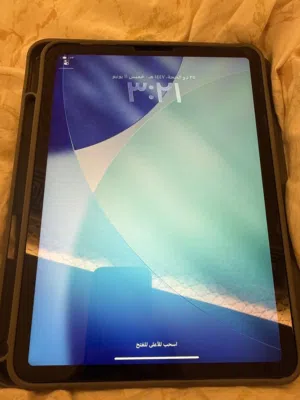 للبيع ايباد اير الجيل الرابع واي فاي 64 قيقا بحاله شبه جديده