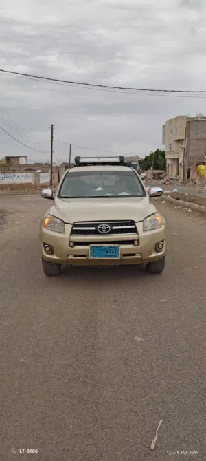 Used Toyota RAV 4 in Sana'a