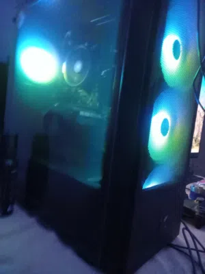للبيع تجميعه بي سي جديده مواصفات عاليه البيع للس