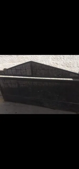 باب كراج ثقيل