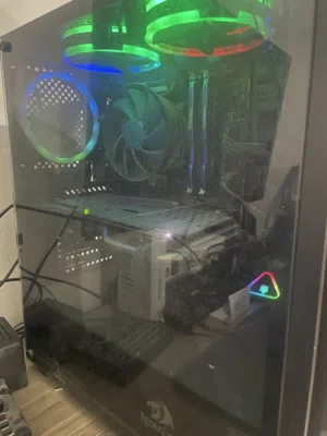 احترافيPC قيمنق مع شاشة و سبيكر و سماعة محيطية