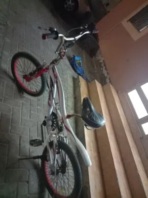 سيكل كوبره مقاس 20للبيع 20دينار البركت شغله كلهم