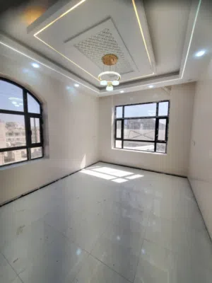 140 m2 4 Bedrooms Apartments for Rent in Sana'a Shamlan