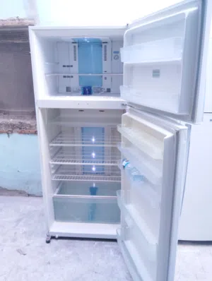 للبيع ثلاجه توشيبا 24 قدم حجم كبير بحاله ممتازه ثلاجه استخدام معا التوصل التشغيل والكفاله