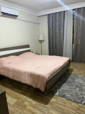 شقة مفروشة سوبر ديلوكس شرحة ومطلة في الزرقاء الجديدة