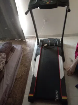 ماكينه اله المشي للبيع وماكينه خياطه للبيع