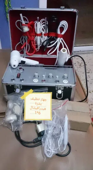 جهاز تنظيف بشرة هيدرافيشال6*1 مستعمل شيء بسيط جدا بحال الوكالة مع جميع قطعه إقرأ الوصف...