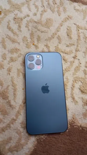 ايفون للبيع