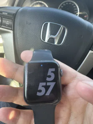 ساعة ابل الجيل 5