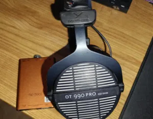 سماعه مع كرت الصوت iFi hip-dac 2 DT 990 Pro