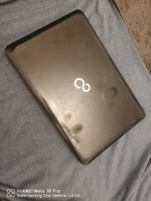 لابتوب  فيجستو