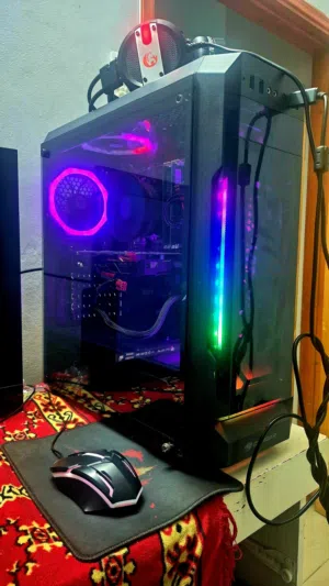 جهاز كمبيوتر جيمنج للبيع بسعر لقطه