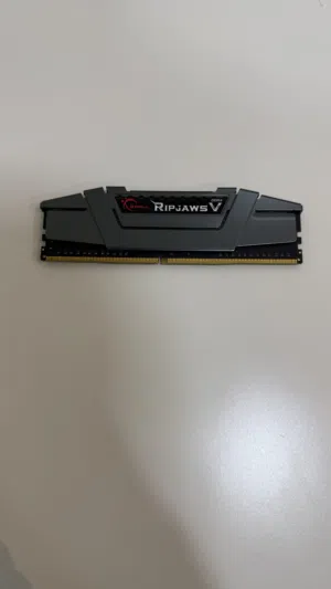 G.Skill Ripjaws – 8GB DDR4 3200MHz RAM