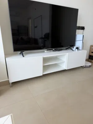 طاوله تلفزيون من ايكيا